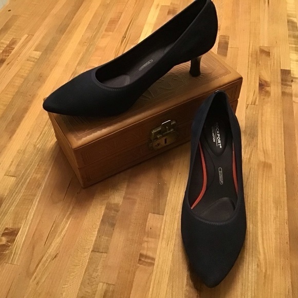 Rockport total motion trutech Kaiya black kitten heel pointy toe suede pumps 7 M - Picture 2 of 9